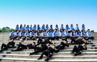 电子商务专业大学毕业照